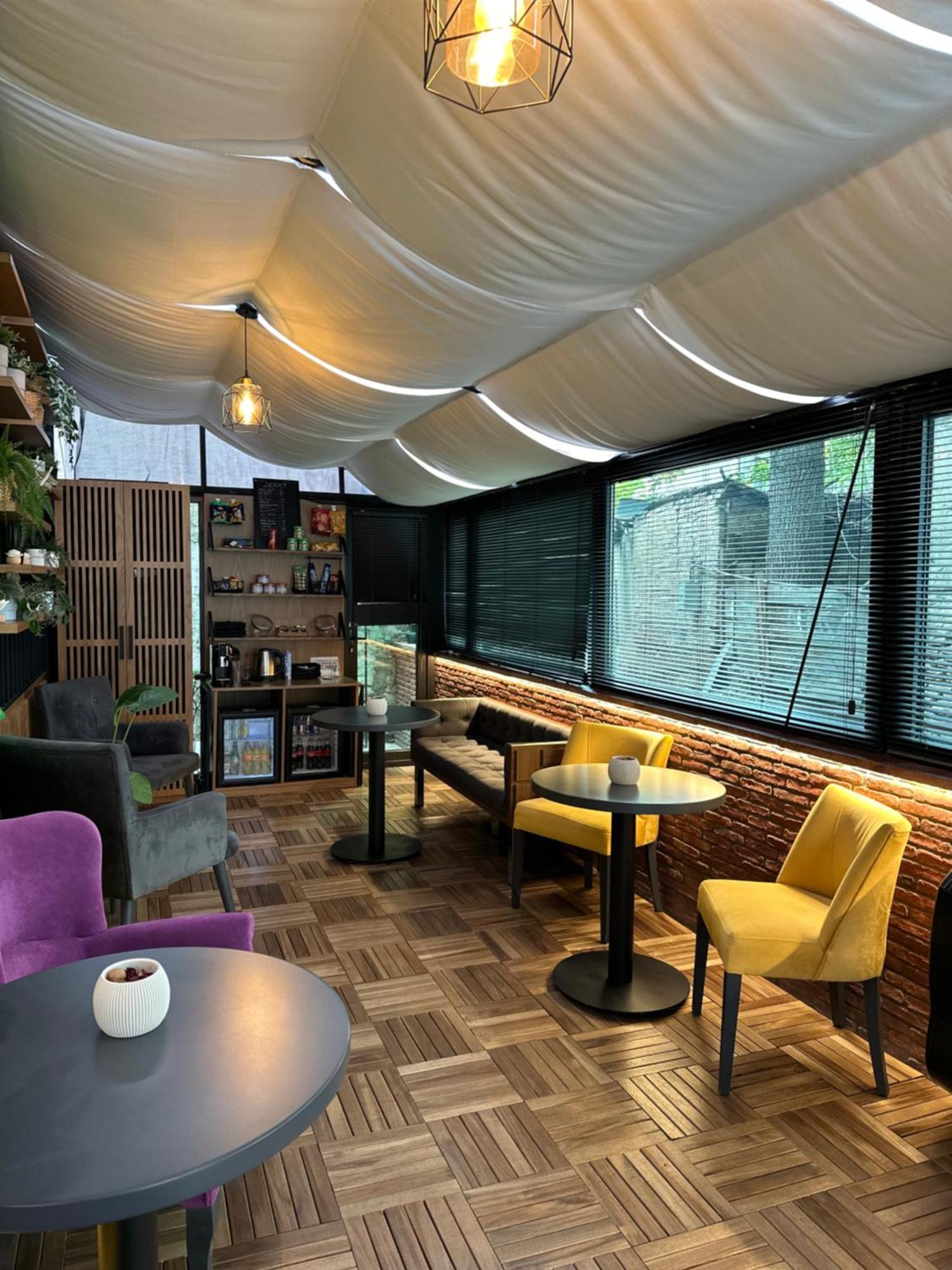 Hotel Adora Tbilissi Extérieur photo
